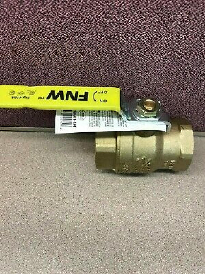 BALLVALVE 1-1/4 THREADED BRASS 600 WOG - 781889225752